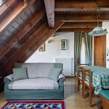 Apartment Millepini - Mansarda Sull'altopiano